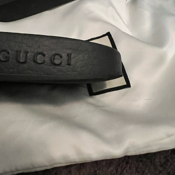 Men’s Gucci Logo Slides - Picture 9 of 14